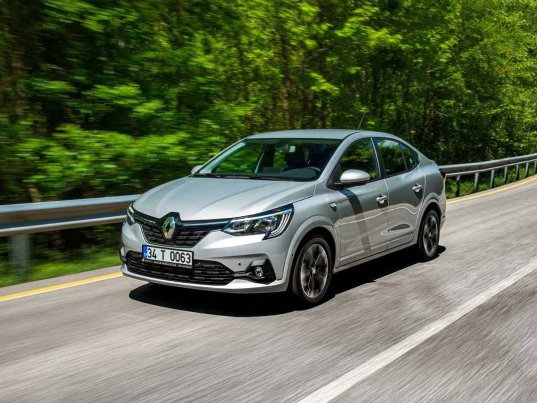 RENAULT CEPHESİ KARIŞTI: Fiyat listesi gündem oldu 2